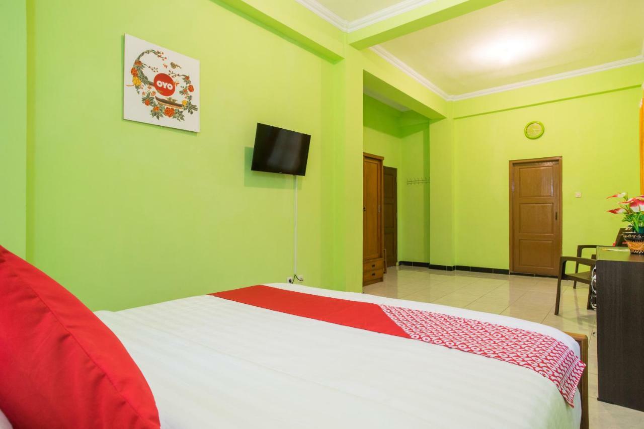 Oyo 1419 Rhona Guest House Syariah Yogyakarta Eksteriør bilde